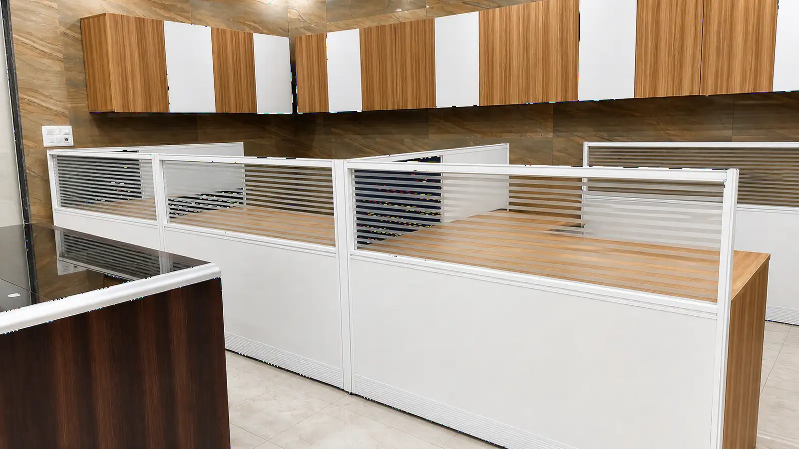 Corporate headquarters office fit-out in Gurugram with modular workstations